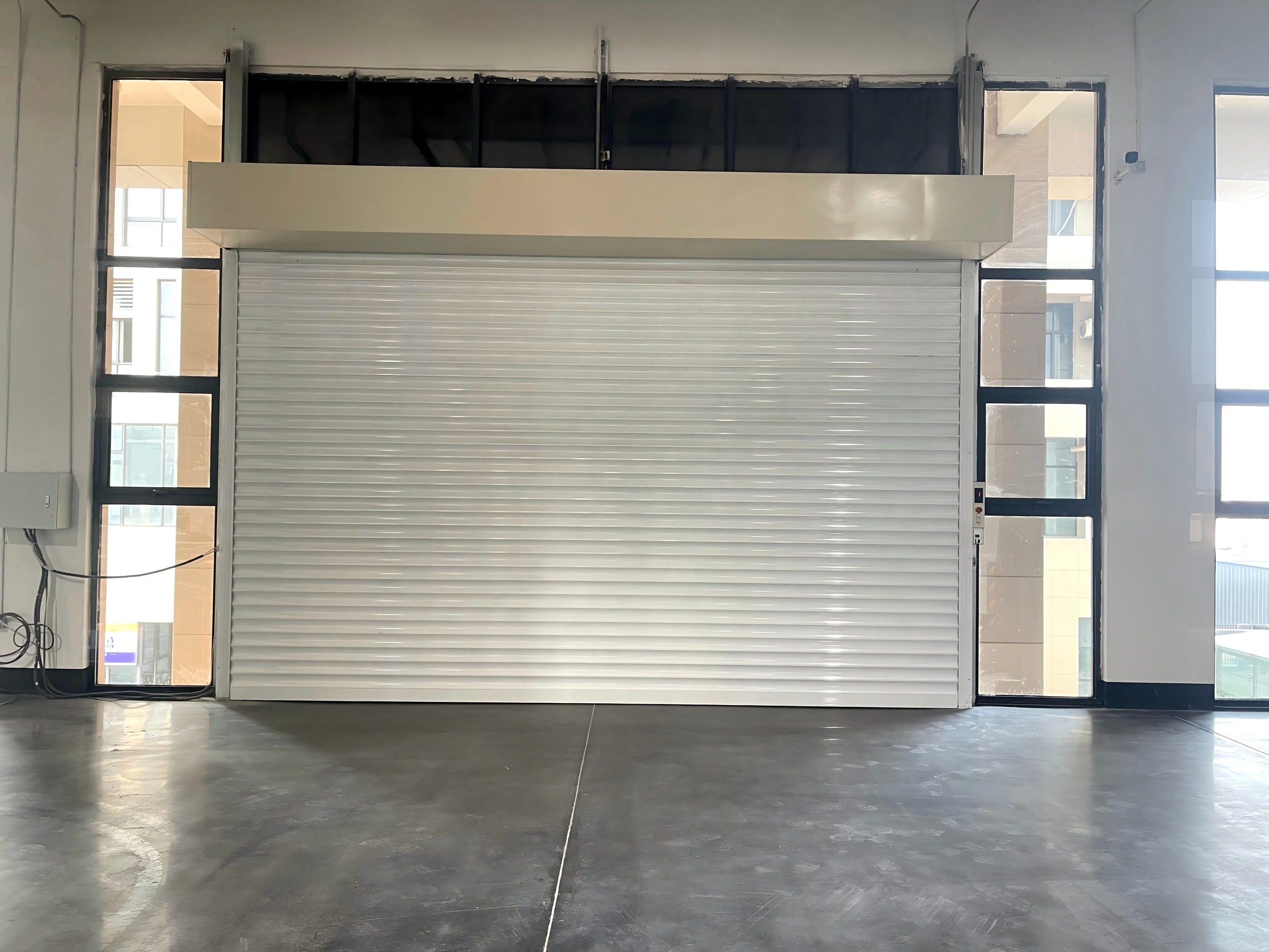 抗風(fēng)卷簾門